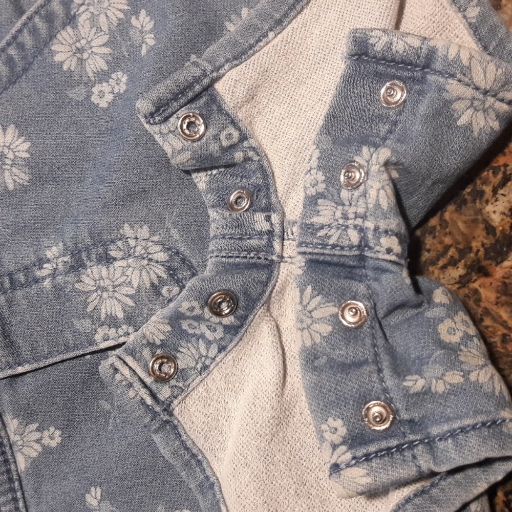 baby B'gosh girl's denim overall shorts floral print 18M - Picture 11 of 11